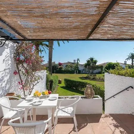 213 - Andaluzas A 50m Playa Hotel Estepona